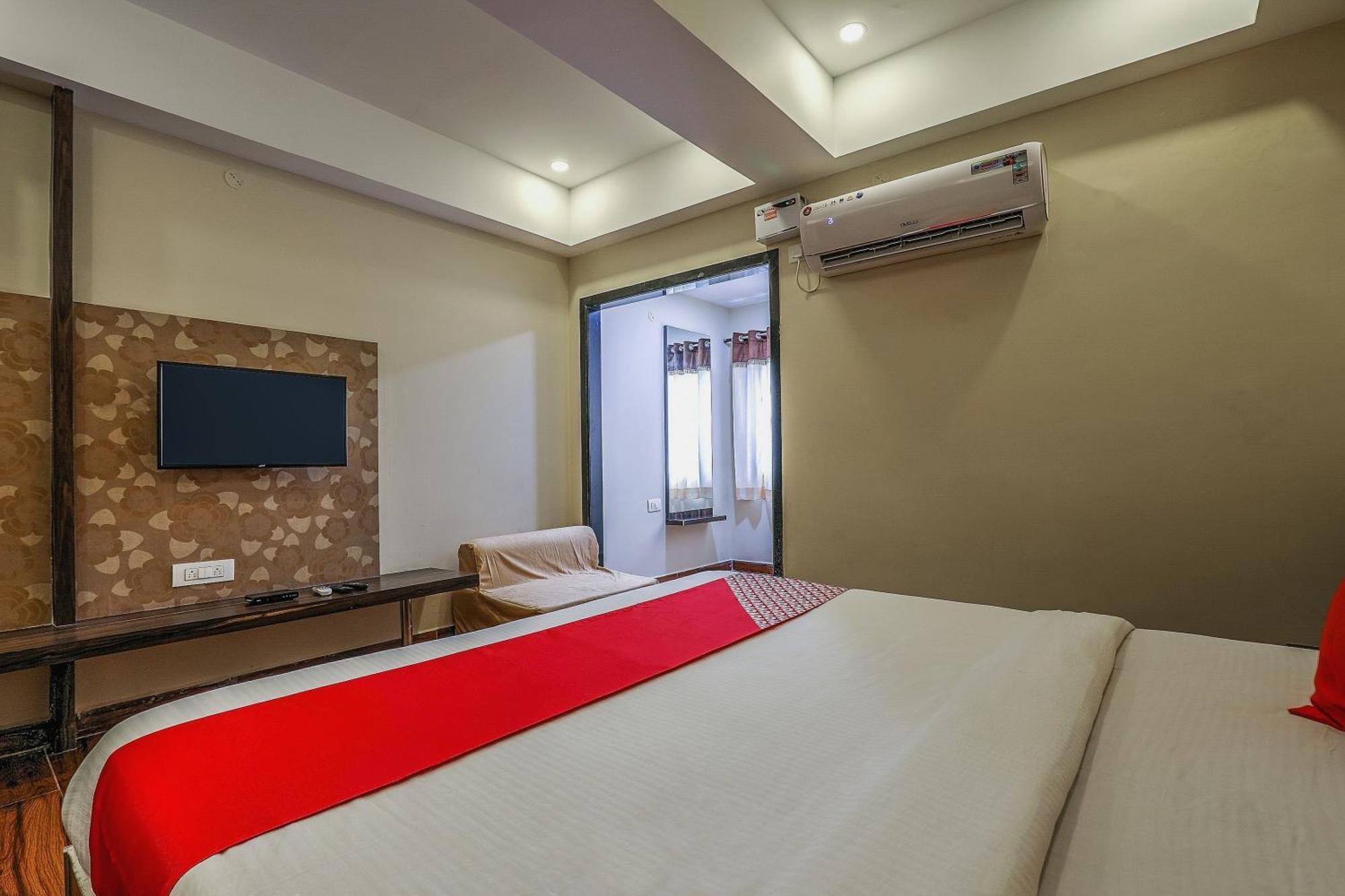 מלון היידראבד Capital O Sky Grand מראה חיצוני תמונה